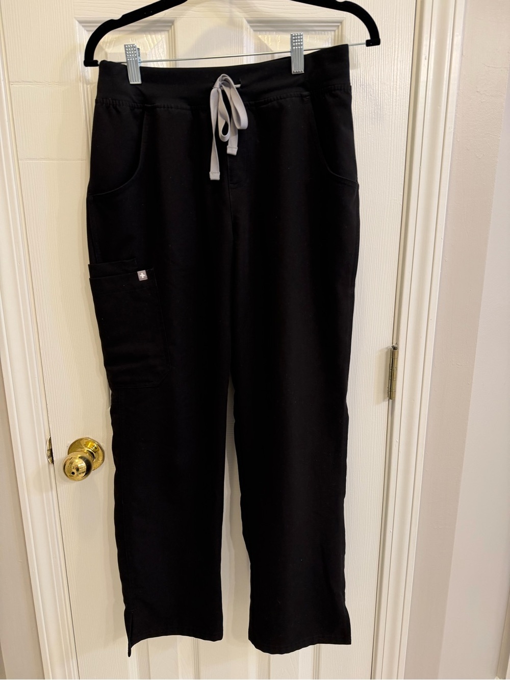 figs petite scrub pants